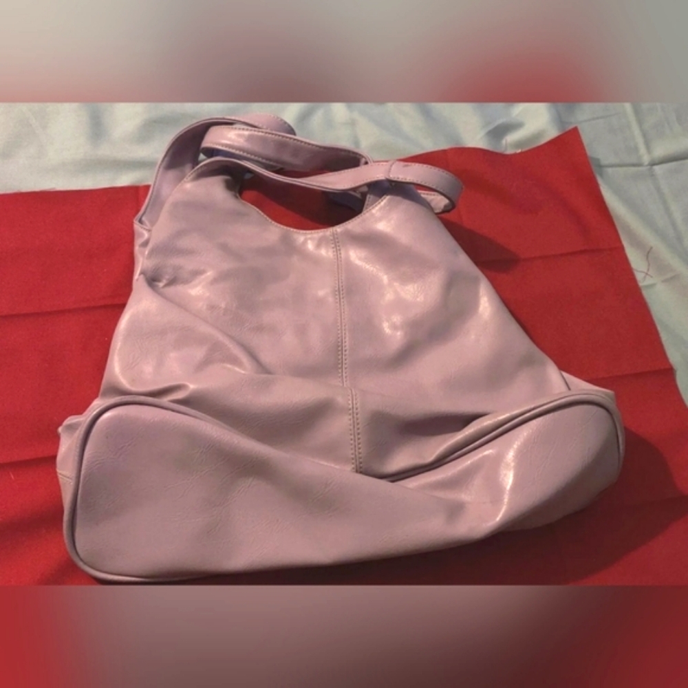 Nine West Large Lavender Handbag Purse With Change purse and mirror on it